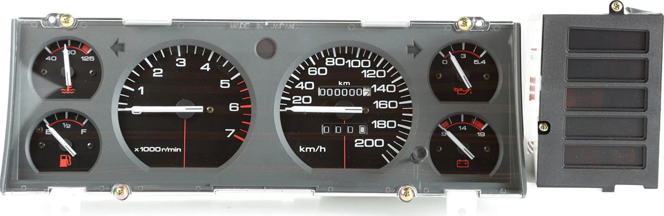 OMIX Instrument Cluster 210 Kilometer for 87-96 Jeep Cherokee XJ Export